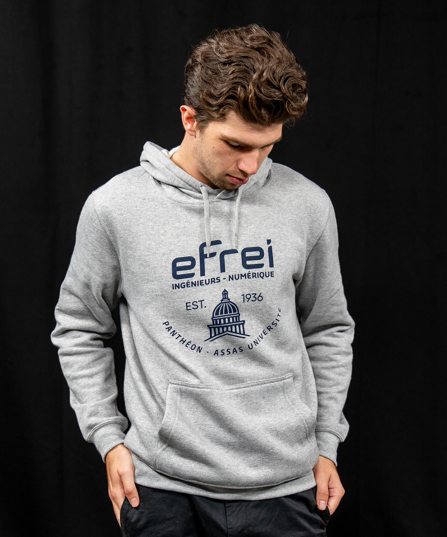 Le sweat must-wear du campus